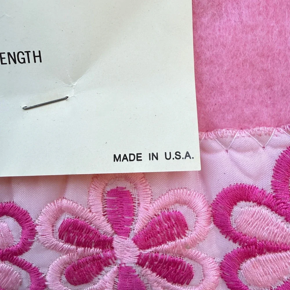 VTG Beacon Rosetta Pink Blanket Twin Full Floral Satin Trim Needlewoven NOS USA